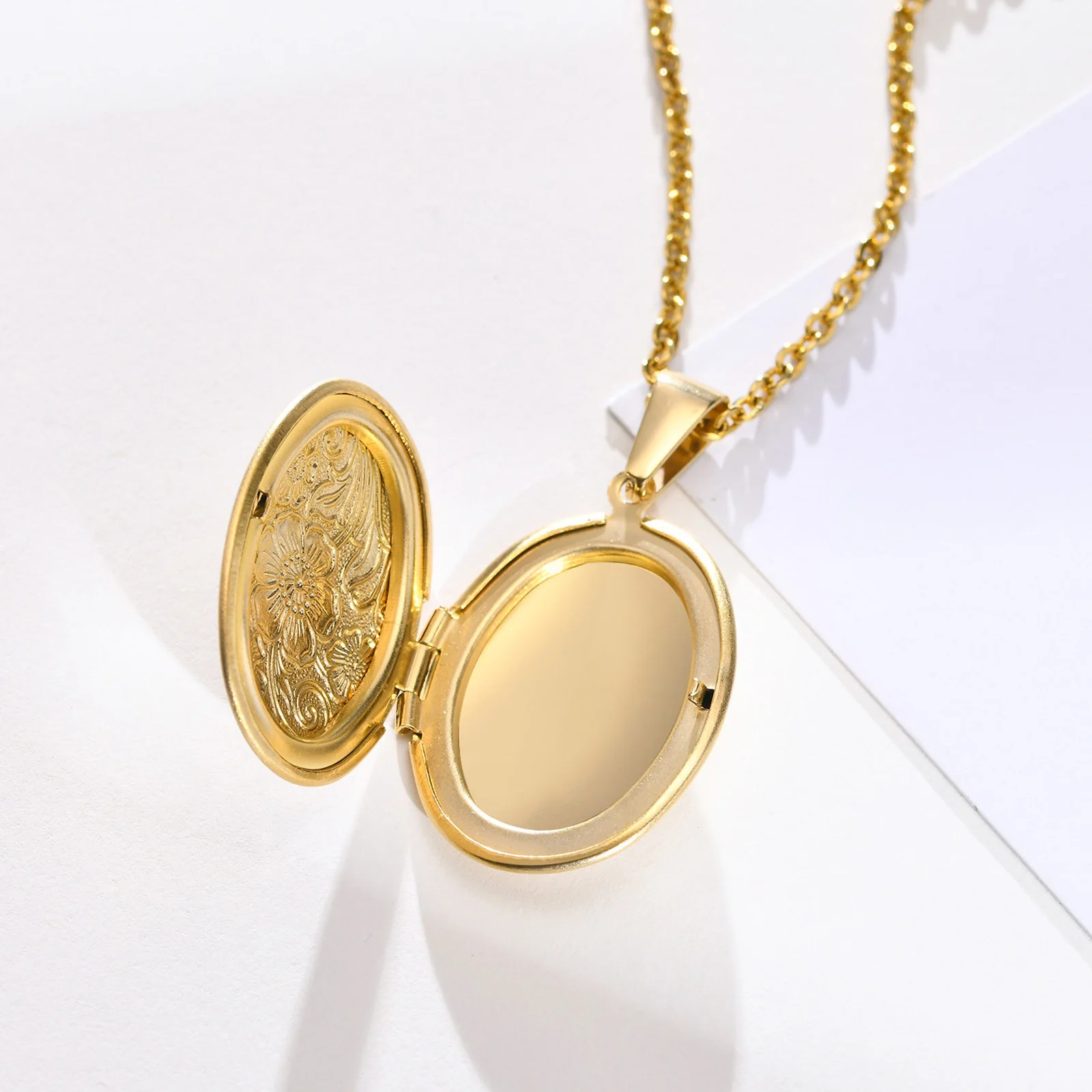 Zarte Florale Ovale Herz-Medaillon-Anhänger-Halsketten Für Frauen, Edelstahl-Fotorahmen, Versprechen, Liebe, Andenken, Geschenk Zarte Florale Ovale Herz-Medaillon-Anhänger-Halsketten Für Frauen, Edelstahl-Fotorahmen, Versprechen, Liebe, Andenken, Geschenk - Image 4