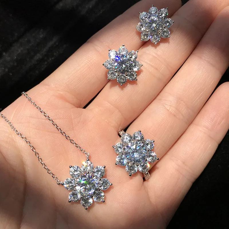 Natürliche Moissanit-Blumen-Anhänger-Halskette, 925Er-Sterlingsilber, Pave, Aaaaa, Cz-Halsband, Statement-Halskette Für Damen, Brautschmuck Natürliche Moissanit-Blumen-Anhänger-Halskette, 925Er-Sterlingsilber, Pave, Aaaaa, Cz-Halsband, Statement-Halskette Für Damen, Brautschmuck