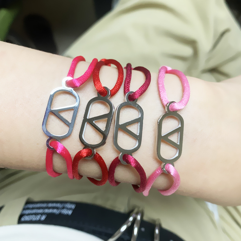 Cross-Border Supply Export Hand-Woven Couple Stainless Steel Warren V Hand Rope Cut Out English Letter Hand Rope Adjustable Cross-Border Supply Export Hand-Woven Couple Stainless Steel Warren V Hand Rope Cut Out English Letter Hand Rope Adjustable - Image 3