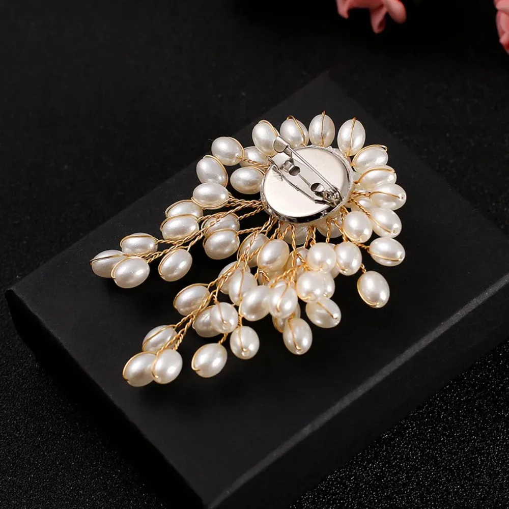 Modische Gewebte Brosche Mit Imitationsperlen, Anstecknadel, Zubehör Für Geschäftstreffen Und Partys, Eleganter Hochzeitsschmuck, Neu 2025, Modische Gewebte Brosche Mit Imitationsperlen, Anstecknadel, Zubehör Für Geschäftstreffen Und Partys, Eleganter Hochzeitsschmuck, Neu 2025, - Image 4