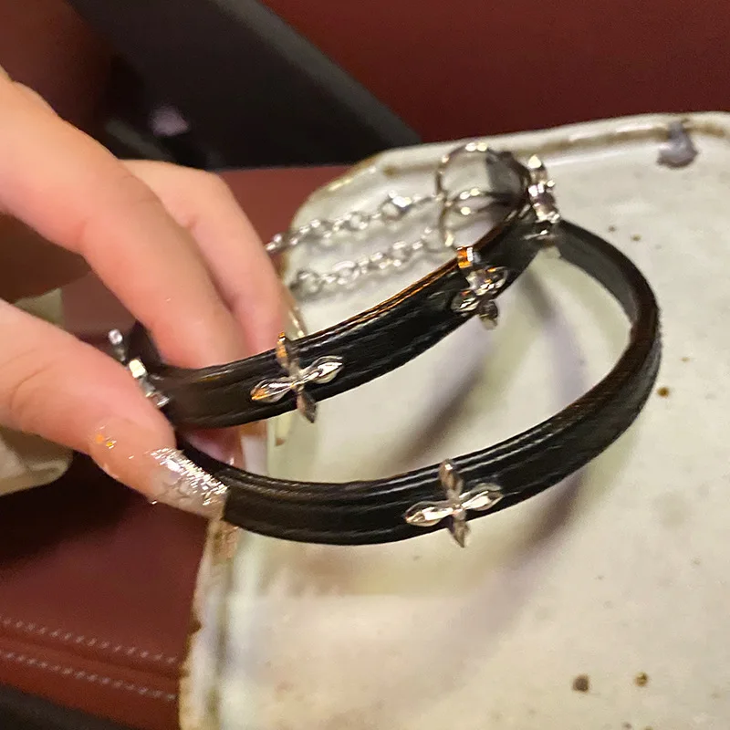 Neue Vintage Gothic Schwarz Halskette Für Frauen Mode Punk Leder Halsband Dunkle Kragen Kette Trendy Schmuck Coole Y2K Zubehör Neue Vintage Gothic Schwarz Halskette Für Frauen Mode Punk Leder Halsband Dunkle Kragen Kette Trendy Schmuck Coole Y2K Zubehör - Image 3