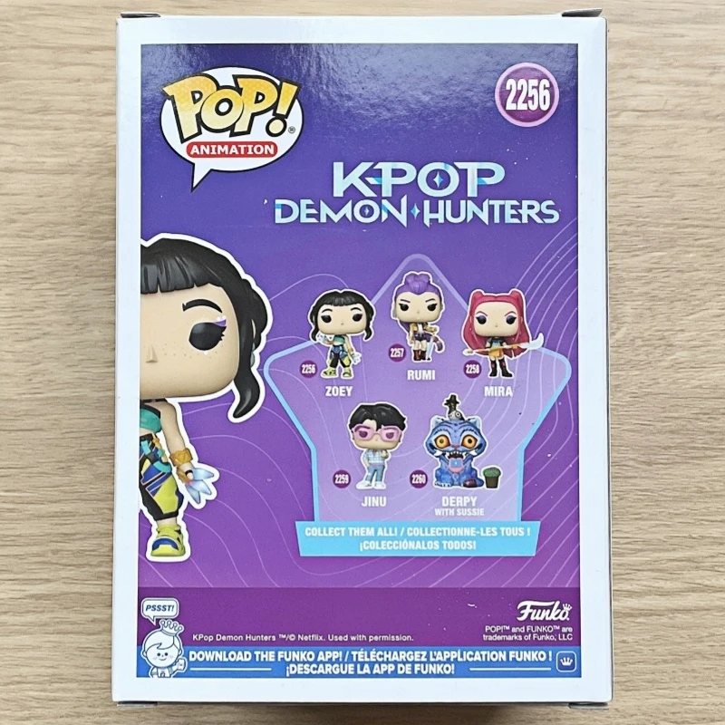 Original Funko Pop! Huntr/X K-Pop Dämonenjäger Zoey # 2256 Vinyl-Figur Anime Sammlermodell Desktop-Ornament Geschenk Für Fans Original Funko Pop! Huntr/X K-Pop Dämonenjäger Zoey # 2256 Vinyl-Figur Anime Sammlermodell Desktop-Ornament Geschenk Für Fans - Image 3
