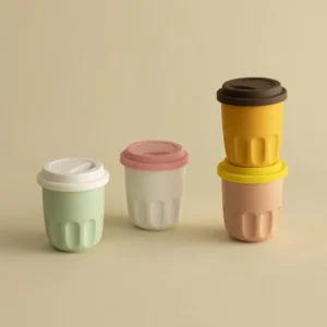 Keramiktasse mit Silikonhülle Praktische Amerikanische Kaffeetasse Kreative Handbemalte Keramiktasse mit Henkel zum Kaffeebrühen
