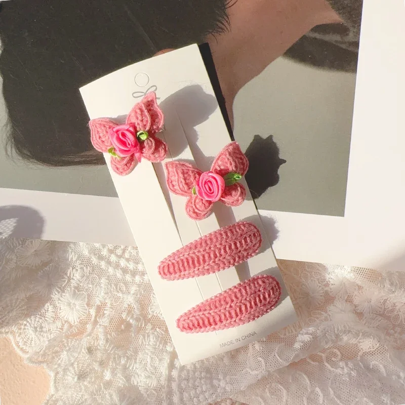 4 Stücke Süße Und Niedliche Kinder Haar Clip Wolle Stricken Kopfbedeckungen Handgemachte Häkeln Schmetterling Legierung Kinder Haarnadeln Großhandel 4 Stücke Süße Und Niedliche Kinder Haar Clip Wolle Stricken Kopfbedeckungen Handgemachte Häkeln Schmetterling Legierung Kinder Haarnadeln Großhandel - Image 22