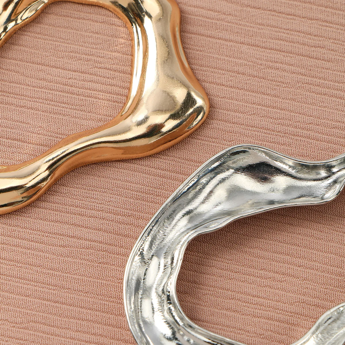 Luxuriöse Helle Goldfarbene Schnallen, Muslimischer Schal, Ring, Hijab-Zubehör, Unregelmäßig Geformte Große Schnallen, Mantelgürtelschnallen Für Damen Luxuriöse Helle Goldfarbene Schnallen, Muslimischer Schal, Ring, Hijab-Zubehör, Unregelmäßig Geformte Große Schnallen, Mantelgürtelschnallen Für Damen - Image 6
