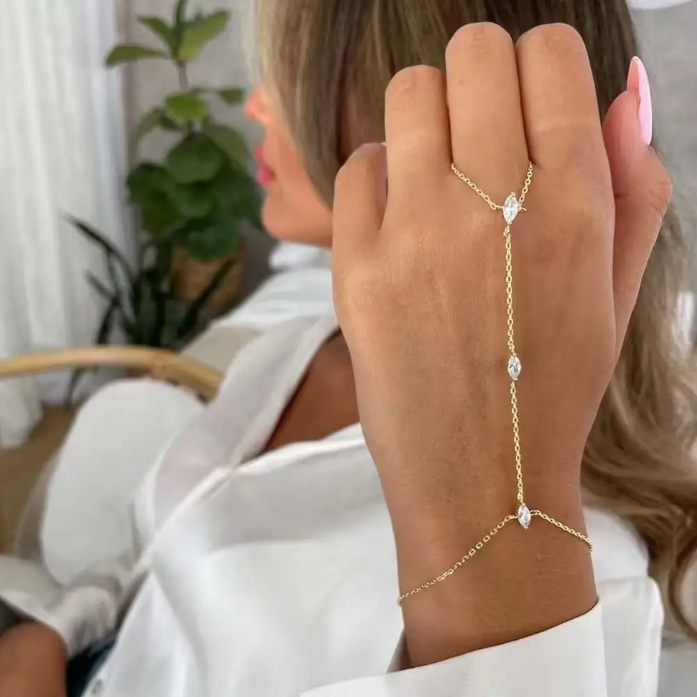2025 Party Bling Zirkon Kristall Armband Hand Kette Für Frauen Strass Dünne Kette Finger Armband Schmuck Zubehör Geschenk 2025 Party Bling Zirkon Kristall Armband Hand Kette Für Frauen Strass Dünne Kette Finger Armband Schmuck Zubehör Geschenk - Image 4