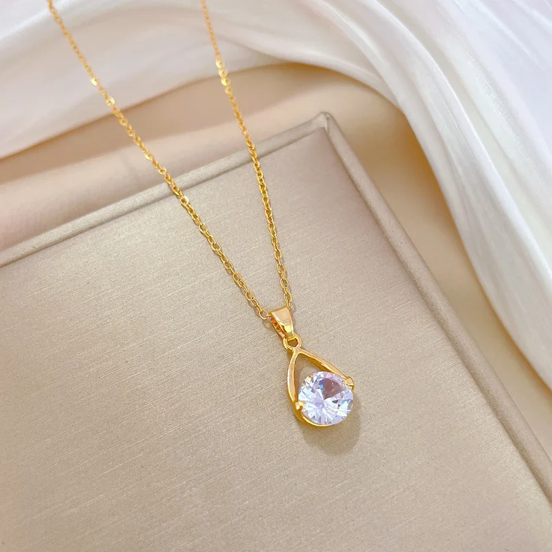 18K Vergoldete Wassertropfen-Zirkon-Anhänger-Halskette Für Frauen Titan-Stahl Schlüsselbein-Kette Mädchen Luxus-Schmuck Geschenk 18K Vergoldete Wassertropfen-Zirkon-Anhänger-Halskette Für Frauen Titan-Stahl Schlüsselbein-Kette Mädchen Luxus-Schmuck Geschenk - Image 4