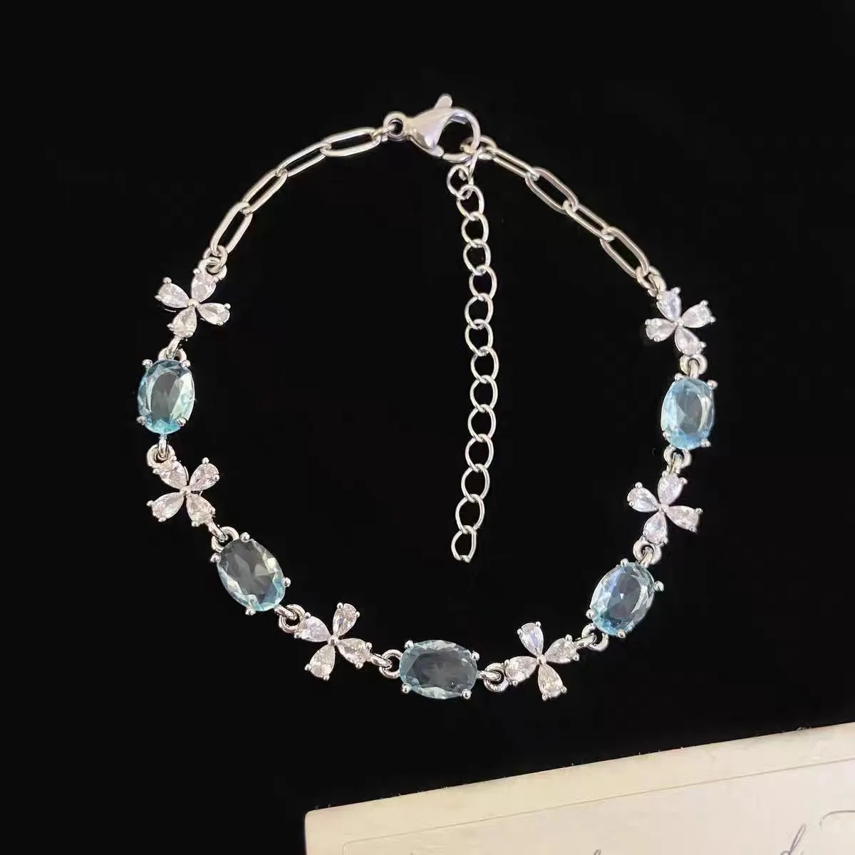 Armband Aus Zinklegierung, Funkelndes Zirkon-Blumenarmband, Handgefertigtes Armband Aus Legierung Für Den Täglichen Gebrauch, Modeaccessoire, Party Armband Aus Zinklegierung, Funkelndes Zirkon-Blumenarmband, Handgefertigtes Armband Aus Legierung Für Den Täglichen Gebrauch, Modeaccessoire, Party - Image 25