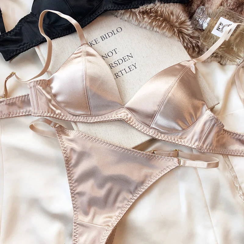 Sommer Frauen Unterwäsche Set Sexy Seiden Dreieck Tasse Drahtlose Bhs Französisch Bra Lette Nahtlos Intimates Bh Und Tanga Dessous Set Sommer Frauen Unterwäsche Set Sexy Seiden Dreieck Tasse Drahtlose Bhs Französisch Bra Lette Nahtlos Intimates Bh Und Tanga Dessous Set - Image 2