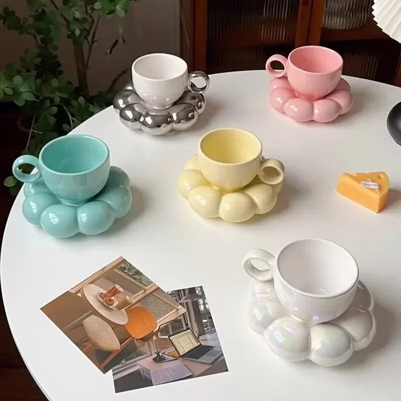 Keramik Wolke Kaffee Becher Sets Kreative Blumen Untertasse Becher Exquisite Büro Nachmittag Tee Tassen Küche Drink Hause Zubehör Keramik Wolke Kaffee Becher Sets Kreative Blumen Untertasse Becher Exquisite Büro Nachmittag Tee Tassen Küche Drink Hause Zubehör