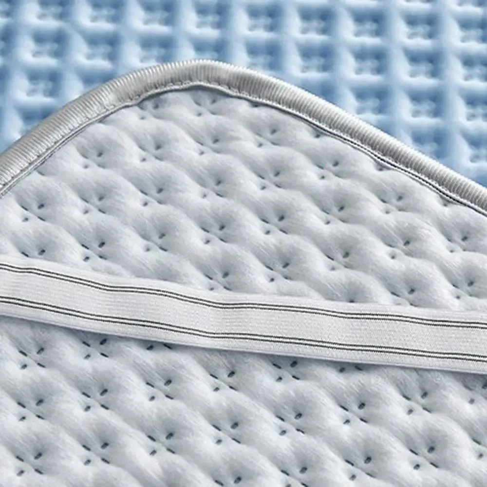 Atmungsaktive Kühlende Matratze, Bequem, Waschbar, Eisseide, Bettmatte, Pad, Weich, Hautfreundlich, Sommerschlafmatte, Haushalt Atmungsaktive Kühlende Matratze, Bequem, Waschbar, Eisseide, Bettmatte, Pad, Weich, Hautfreundlich, Sommerschlafmatte, Haushalt - Image 4