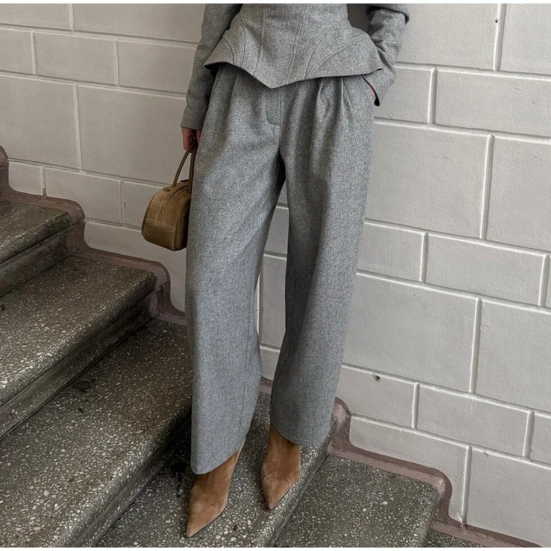 Eleganter Damen Hosenanzug 2026 – Schmal Geschnittenes Outfit Mit Puffärmeln, U-Ausschnitt Und Weiter Hose Für Den Herbst Eleganter Damen Hosenanzug 2026 – Schmal Geschnittenes Outfit Mit Puffärmeln, U-Ausschnitt Und Weiter Hose Für Den Herbst - Image 5