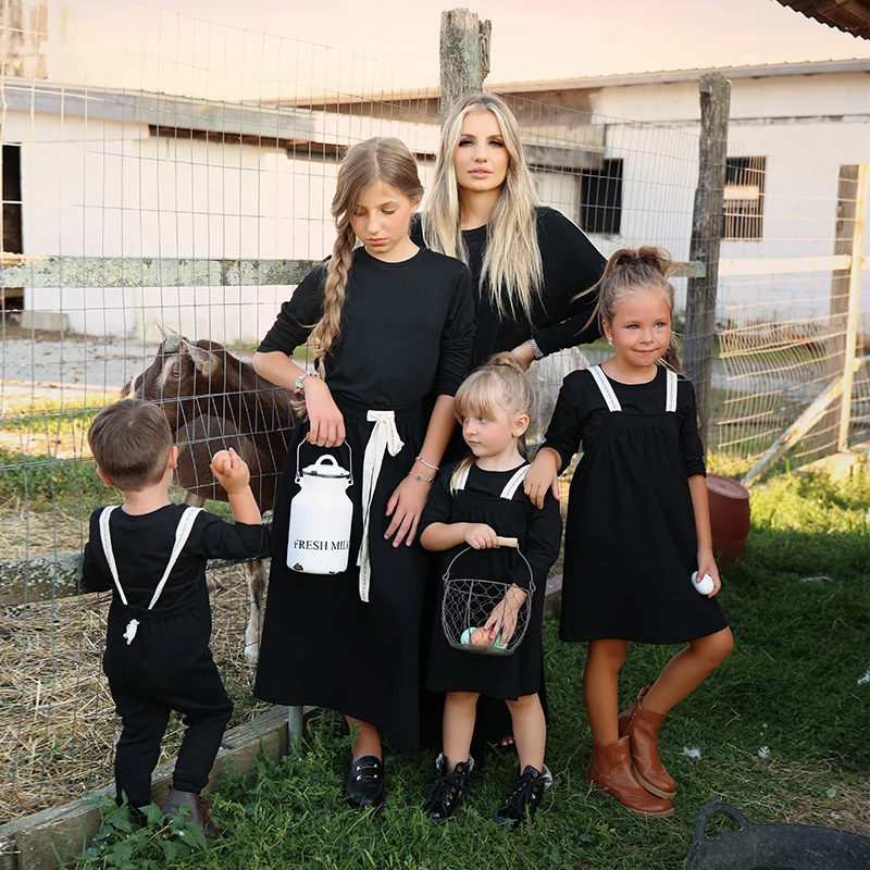Ali Plus Aw25 Baumwolle Scribbled Collection Baby Kleinkind Jungen Mädchen Strampler Familie Passende Kleidung Ali Plus Aw25 Baumwolle Scribbled Collection Baby Kleinkind Jungen Mädchen Strampler Familie Passende Kleidung