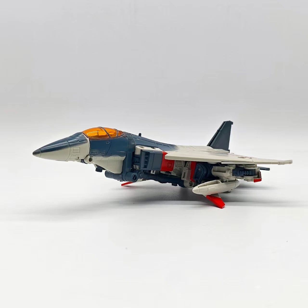 Baiwei Tw1037 Transformation Tw-1037 Blitzwing Movie Studio Series Ko Ss65 Ss-65 Action Figure Robot Toys Baiwei Tw1037 Transformation Tw-1037 Blitzwing Movie Studio Series Ko Ss65 Ss-65 Action Figure Robot Toys - Image 6