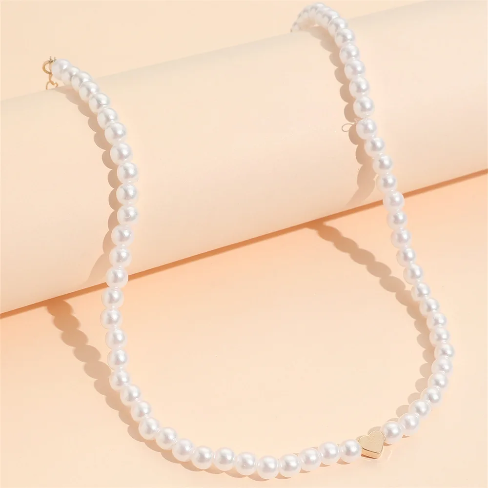 Modische Herzförmige Kunstperlen-Choker-Halskette Für Frauen Einfache Elegante Perlenkette Koreanischer Stil Party Hochzeit Schmuck Geschenke Modische Herzförmige Kunstperlen-Choker-Halskette Für Frauen Einfache Elegante Perlenkette Koreanischer Stil Party Hochzeit Schmuck Geschenke - Image 4