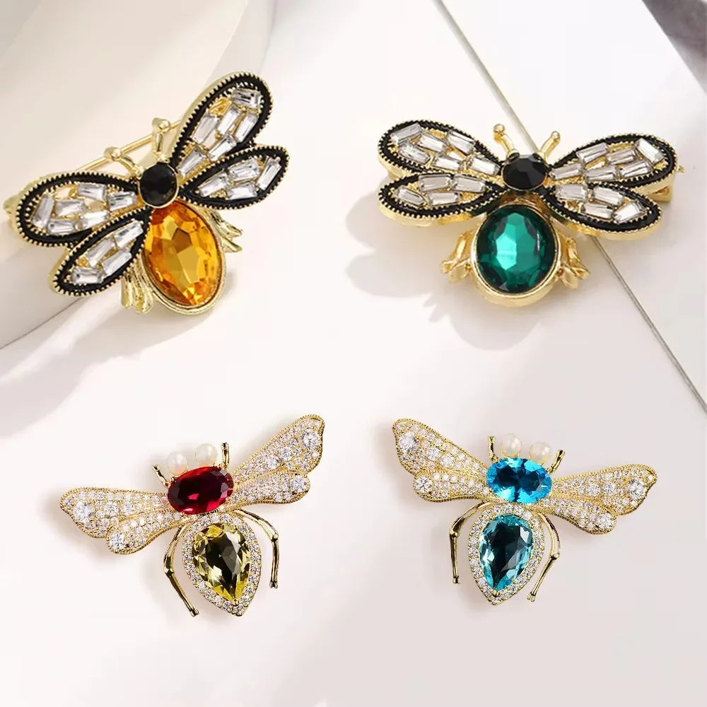 Hochwertige Grüne Kristall-Bienenbroschen Luxuriöse Strass-Insekten-Anstecknadeln Für Kragen Hut Schal Deko Modeschmuck Geschenke Hochwertige Grüne Kristall-Bienenbroschen Luxuriöse Strass-Insekten-Anstecknadeln Für Kragen Hut Schal Deko Modeschmuck Geschenke - Image 5