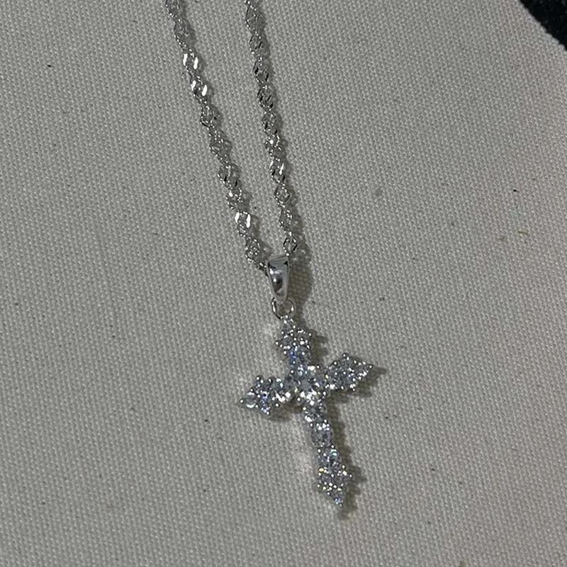 Glänzende Kristall Zirkon Kreuz Anhänger Halskette Für Frauen Mädchen Punk Silber Farbe Dünne Kette Halskette Partei Schmuck Geburtstag Geschenk Glänzende Kristall Zirkon Kreuz Anhänger Halskette Für Frauen Mädchen Punk Silber Farbe Dünne Kette Halskette Partei Schmuck Geburtstag Geschenk - Image 4
