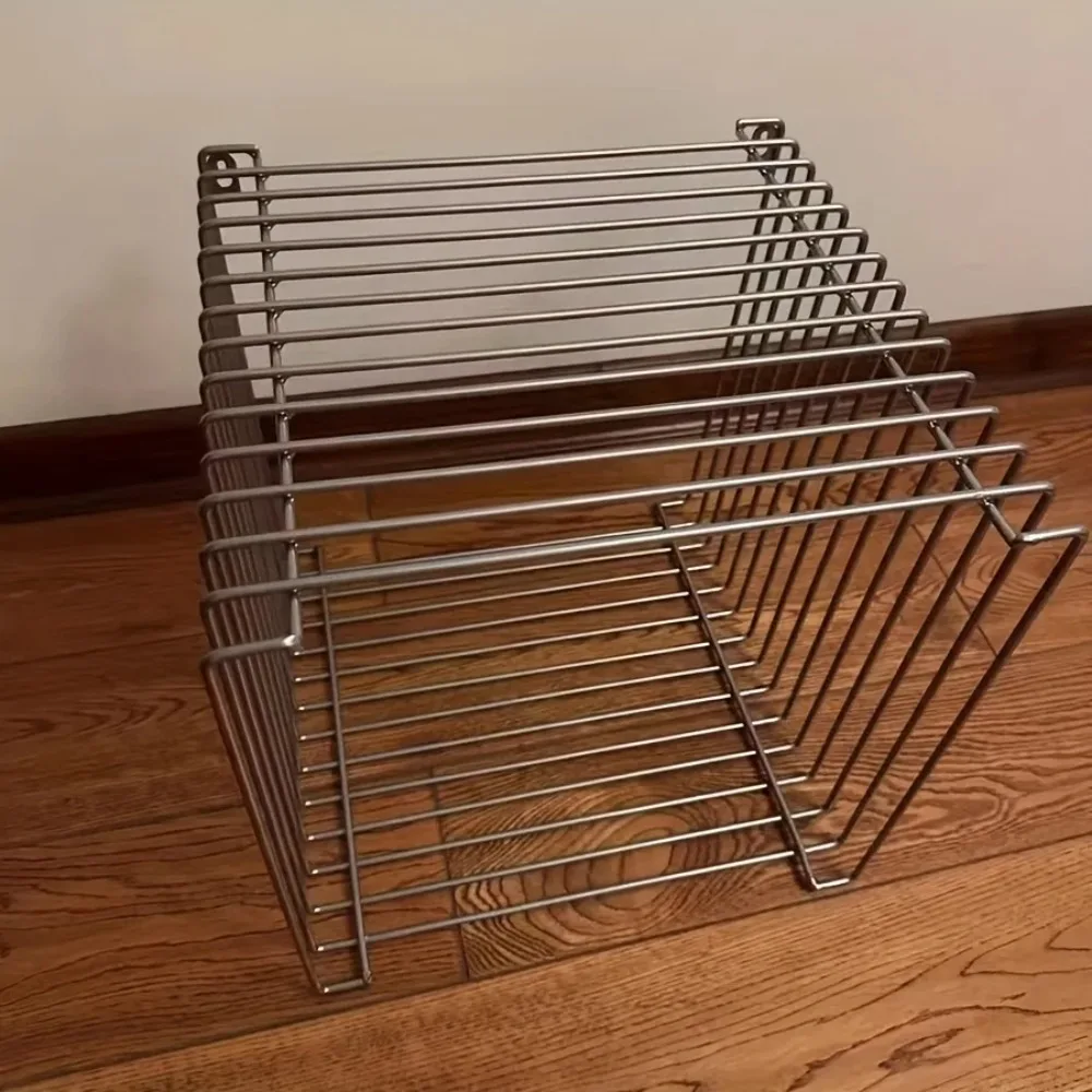 Silvery Metal Geometric Designer Lip-Shaped Stool Creative Storage Solution For Small Apartments Corner Utilization Silvery Metal Geometric Designer Lip-Shaped Stool Creative Storage Solution For Small Apartments Corner Utilization - Image 3