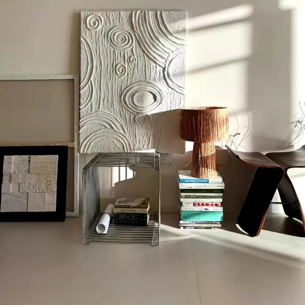 Silvery Metal Geometric Designer Lip-Shaped Stool Creative Storage Solution For Small Apartments Corner Utilization Silvery Metal Geometric Designer Lip-Shaped Stool Creative Storage Solution For Small Apartments Corner Utilization - Image 4