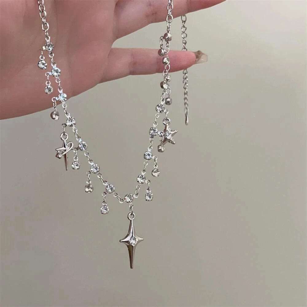 Kreuz-Halskette Mit Zirkonia Und Quaste – Y2K-Damenschmuck Kreuz-Halskette Mit Zirkonia Und Quaste – Y2K-Damenschmuck