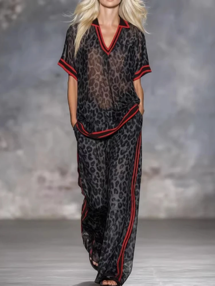 Damen Hosenanzug Sommer – V-Ausschnitt Oberteil Mit Leopardenmuster Und Weiter Hose Damen Hosenanzug