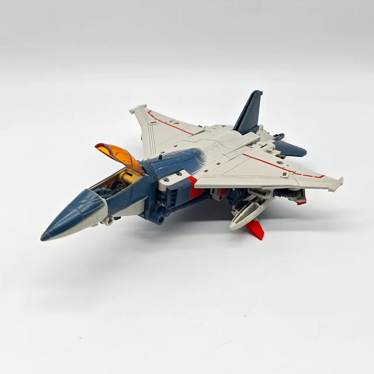 Baiwei Tw1037 Transformation Tw-1037 Blitzwing Movie Studio Series Ko Ss65 Ss-65 Action Figure Robot Toys Baiwei Tw1037 Transformation Tw-1037 Blitzwing Movie Studio Series Ko Ss65 Ss-65 Action Figure Robot Toys - Image 5