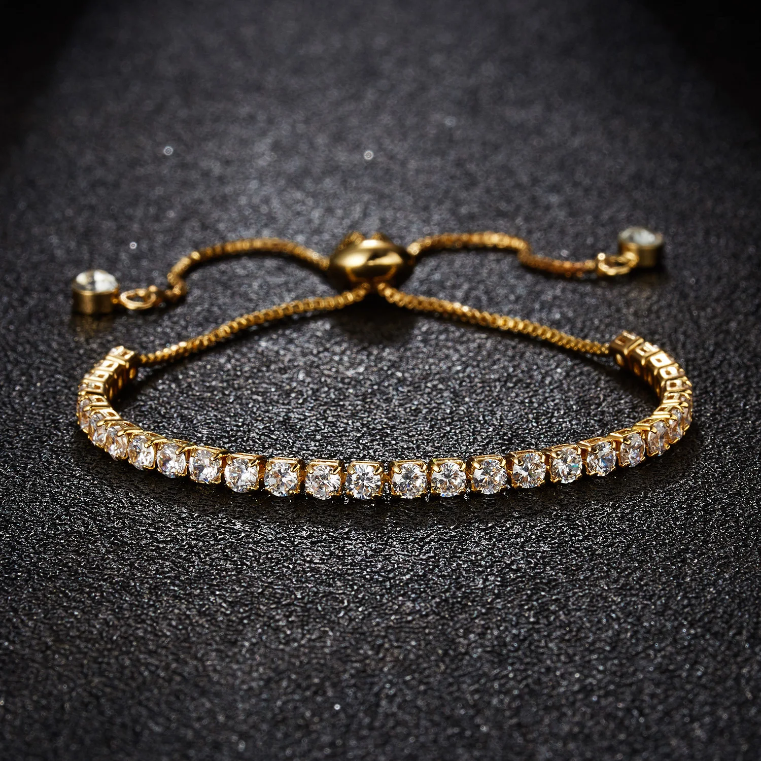 Funkelnde Zirkon-Tennisarmbänder Für Damen Modische Kristallketten-Handarmbänder Trendige Party-Verlobungs-Hochzeits-Charm-Schmuckstücke Funkelnde Zirkon-Tennisarmbänder Für Damen Modische Kristallketten-Handarmbänder Trendige Party-Verlobungs-Hochzeits-Charm-Schmuckstücke - Image 8