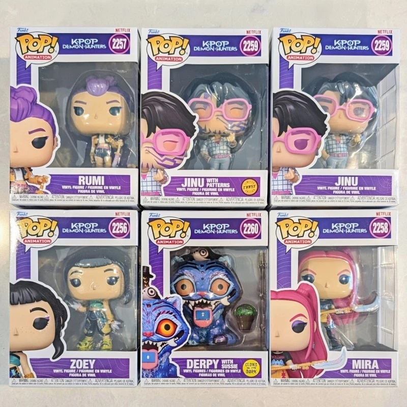Funko Pop Huntr/X K-Pop Demon Hunters Derpy Mit Sussie Rumi Zoey Jinu Mira Vinylfigur, Sammlermodell, Desktop-Ornament, Geschenk Funko Pop Huntr/X K-Pop Demon Hunters Derpy Mit Sussie Rumi Zoey Jinu Mira Vinylfigur, Sammlermodell, Desktop-Ornament, Geschenk