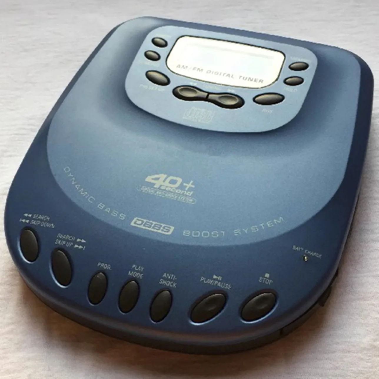Tragbarer Cd-Walkman Mit Lcd-Display, Fm-Radio, Stoßfestem Disc-System &Amp; 3,5-Mm-Audioanschluss – Für Cd Tragbarer Cd-Walkman Mit Lcd-Display, Fm-Radio, Stoßfestem Disc-System &Amp; 3,5-Mm-Audioanschluss – Für Cd - Image 6