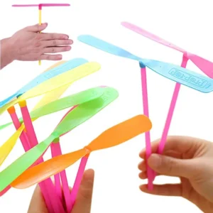1-20 stücke Kunststoff Bambus Libelle Form Hand Push Fliegen Propeller Outdoor Sport Spiel Kinder Spielzeug Geschenk Rotierenden Fliegen pfeil Spiele