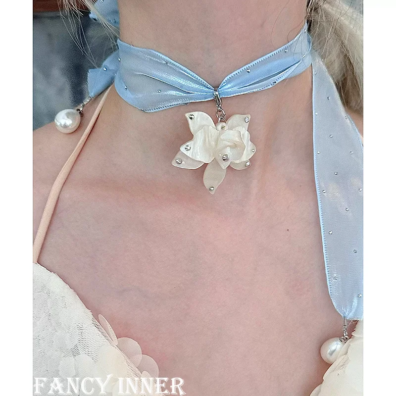 2025 Neue Band Halsband Polka Point Strass Blume Anhänger Perle Y2K Süße Lange Hals Mithelfer Für Frauen Mädchen Schmuck 2025 Neue Band Halsband Polka Point Strass Blume Anhänger Perle Y2K Süße Lange Hals Mithelfer Für Frauen Mädchen Schmuck - Image 6