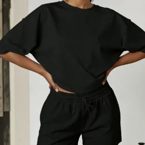 2-teiliges Set – Lässiges, einfarbiges Damen-T-Shirt mit Rundhalsausschnitt und kurzen Ärmeln sowie Shorts, geeignet für Outdoor-Aktivitäten