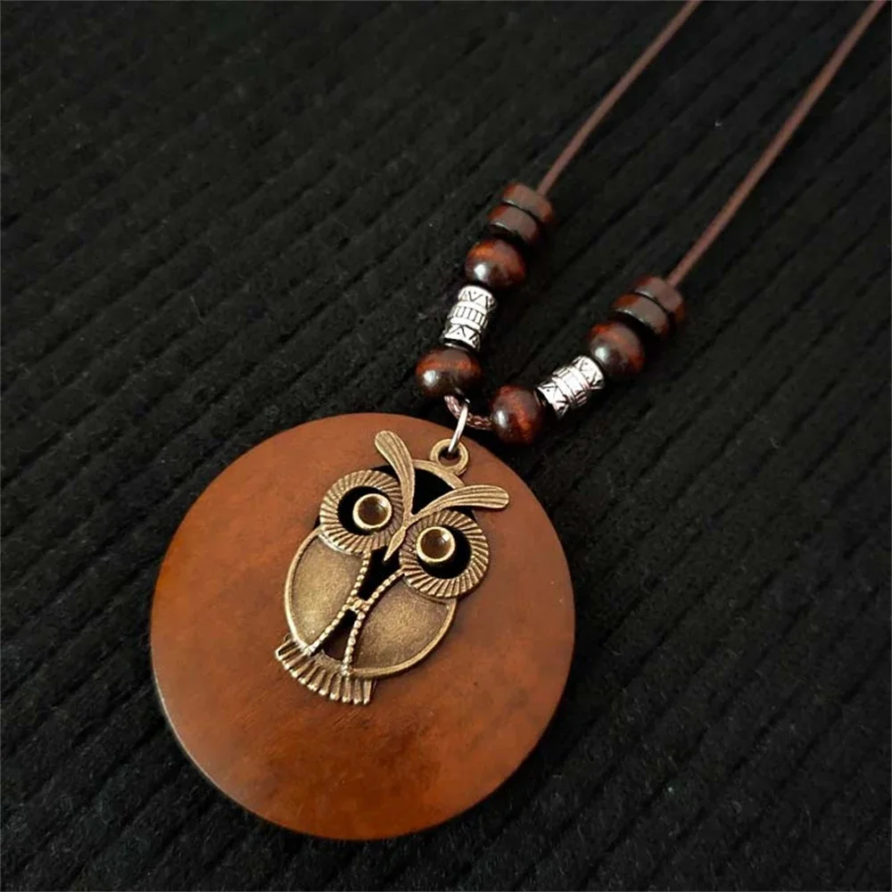 Vintage Folk Stil Holz Perlen Anhänger Halskette Für Frauen Choker Lange Wachs Gewinde Zink-Legierung Pullover Kleid Halskette Vintage Folk Stil Holz Perlen Anhänger Halskette Für Frauen Choker Lange Wachs Gewinde Zink-Legierung Pullover Kleid Halskette - Image 12