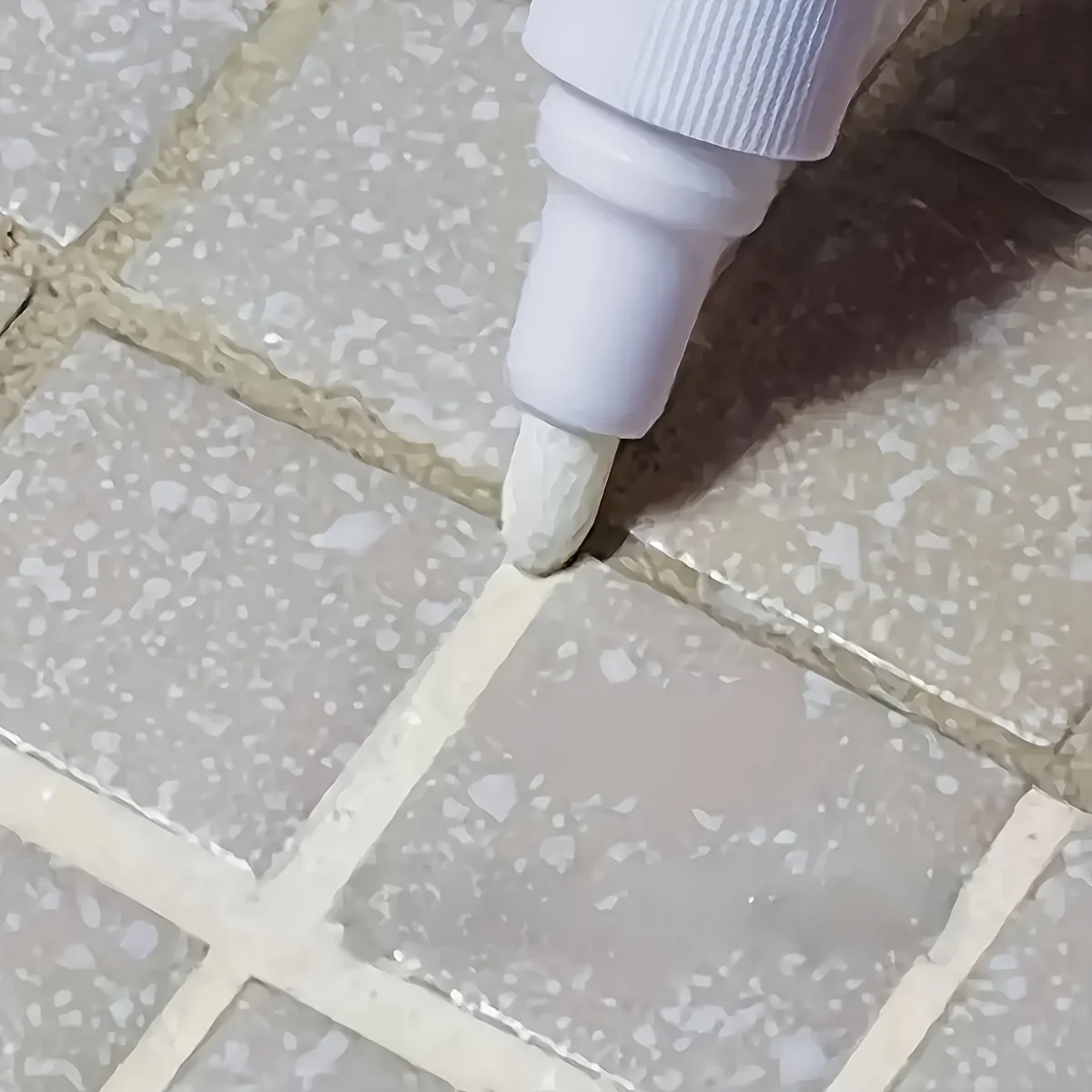 Wasserdichter Fugenstift Für Fliesen – Reparatur- Und Ausbesserungsstift Für Wand- Und Bodenfugen Im Bad, Küche Und Hotel Wasserdichter Fugenstift Für Fliesen – Reparatur- Und Ausbesserungsstift Für Wand- Und Bodenfugen Im Bad, Küche Und Hotel - Image 2