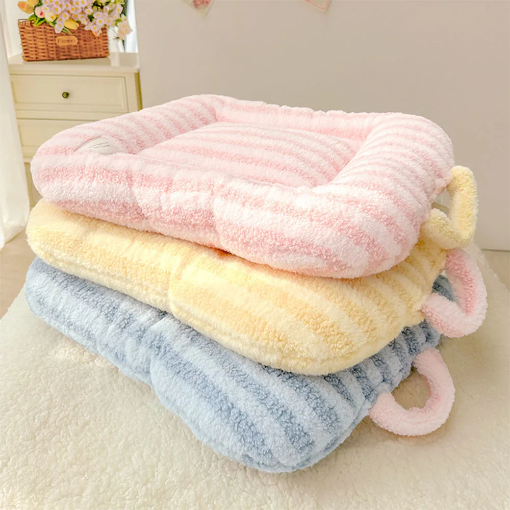 Cute Soft Pet Cat Bed Pad For Four Seasons Soft Plush Oval Comfortable Sleeping Washable For Small Medium Dogs/Cats Pet Products Cute Soft Pet Cat Bed Pad For Four Seasons Soft Plush Oval Comfortable Sleeping Washable For Small Medium Dogs/Cats Pet Products