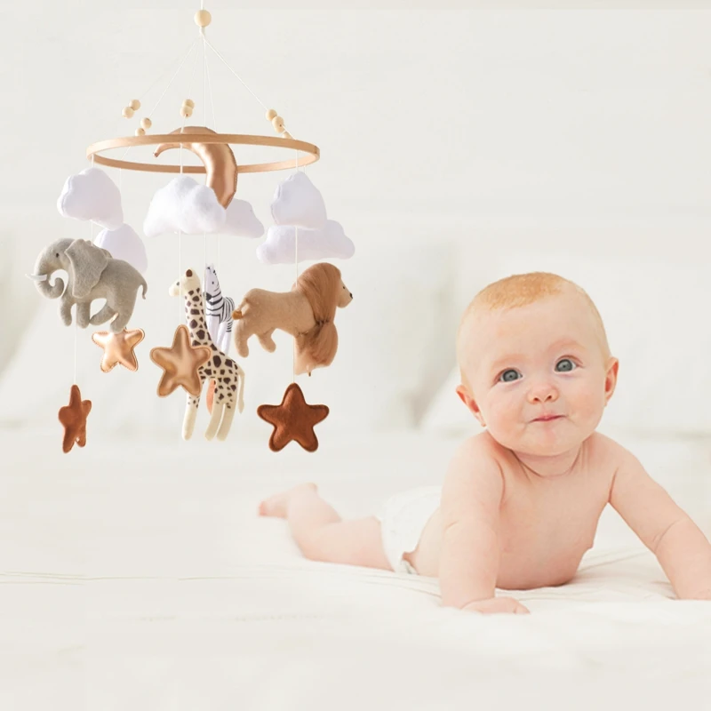 Babymobile Mit Holzrasseln, Weichen Filz-Tierfiguren, Musikbox Und Hängespielzeug Für Neugeborene – Babygeschenke Babymobile Mit Holzrasseln, Weichen Filz-Tierfiguren, Musikbox Und Hängespielzeug Für Neugeborene – Babygeschenke - Image 6