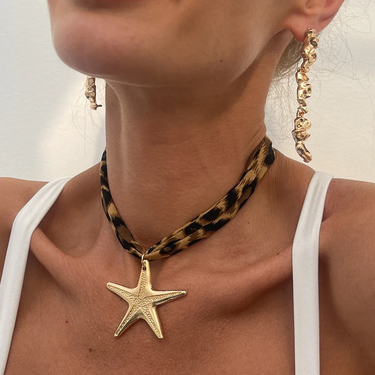 Ingesight.z Vintage Gold Farbe Seestern Anhänger Halsketten Frauen Böhmen Metall Conch Choker Halsketten Partei Schmuck Zubehör Ingesight.z Vintage Gold Farbe Seestern Anhänger Halsketten Frauen Böhmen Metall Conch Choker Halsketten Partei Schmuck Zubehör