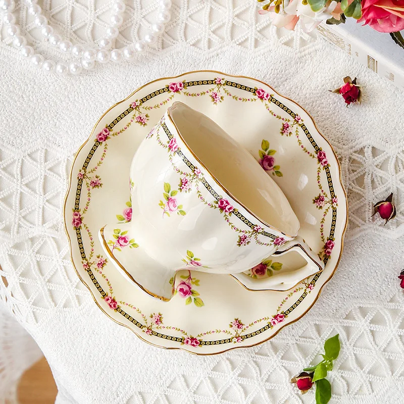 Französisches Vintage-Keramik-Teeservice, Teekanne &Amp; Tassen Mit Untertassen In Goldverzierung, Königliches Nachmittagstee-Set, Kaffeeservice, Elegantes Geschenk Französisches Vintage-Keramik-Teeservice, Teekanne &Amp; Tassen Mit Untertassen In Goldverzierung, Königliches Nachmittagstee-Set, Kaffeeservice, Elegantes Geschenk - Image 2