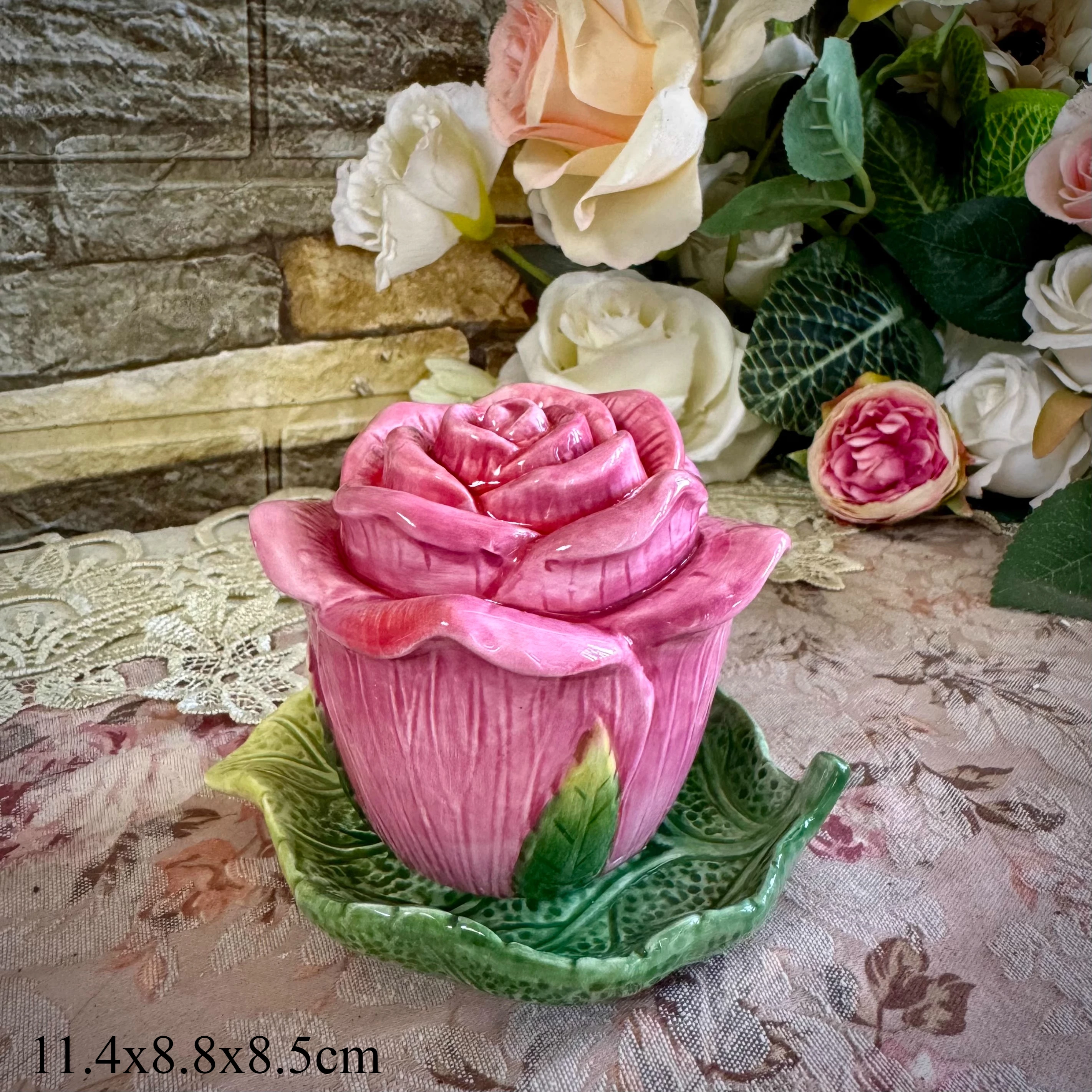 Rosen-Teekannen-Set Unterglasur-Keramik Blumen-Teetassen Vintage Englisches Tafelgeschirr Dekor Rosen-Teekannen-Set Unterglasur-Keramik Blumen-Teetassen Vintage Englisches Tafelgeschirr Dekor - Image 4