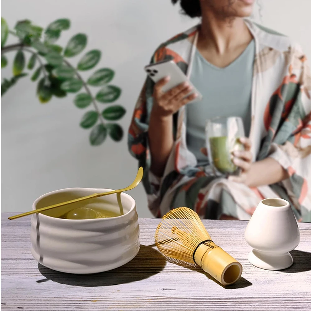 100% Bambus Matcha Besen, Keramikbesenhalter, Schale, Löffel Und Sieb Set – Gleichmäßig Angeordnete Fäden Für Schaumigen, Klumpenfreien Matcha-Tee – Achtsamkeitsgeschenk 100% Bambus Matcha Besen, Keramikbesenhalter, Schale, Löffel Und Sieb Set – Gleichmäßig Angeordnete Fäden Für Schaumigen, Klumpenfreien Matcha-Tee – Achtsamkeitsgeschenk - Image 2