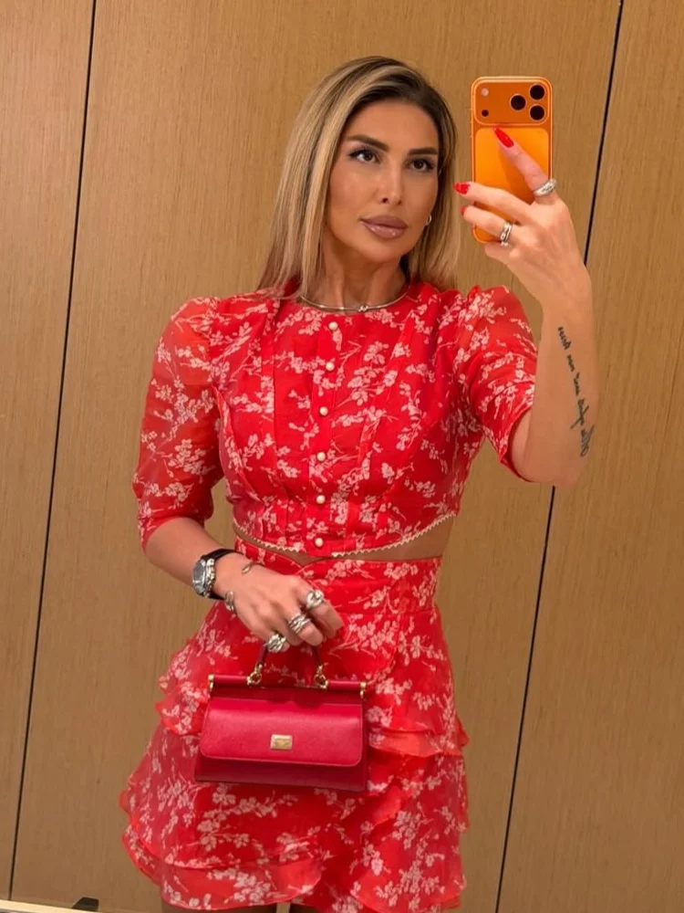 Damen Zweiteiler Mit Blumenmuster 2026 Neu Damen Puffärmel Crop Top + Mehrlagiger Rüschen-Minirock Lässiges Urlaubs- Und Party-Outfit Damen Zweiteiler Mit Blumenmuster 2026 Neu Damen Puffärmel Crop Top + Mehrlagiger Rüschen-Minirock Lässiges Urlaubs- Und Party-Outfit - Image 2