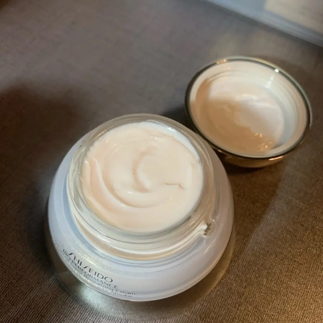 Shiseido Bio-Performance Advanced Super Revitalizing Cream Tiefenwirksame Feuchtigkeitspflege Gesichtscreme Verbessert Die Elastizität Glättet Feine Linien Shiseido Bio-Performance Advanced Super Revitalizing Cream Tiefenwirksame Feuchtigkeitspflege Gesichtscreme Verbessert Die Elastizität Glättet Feine Linien - Image 5