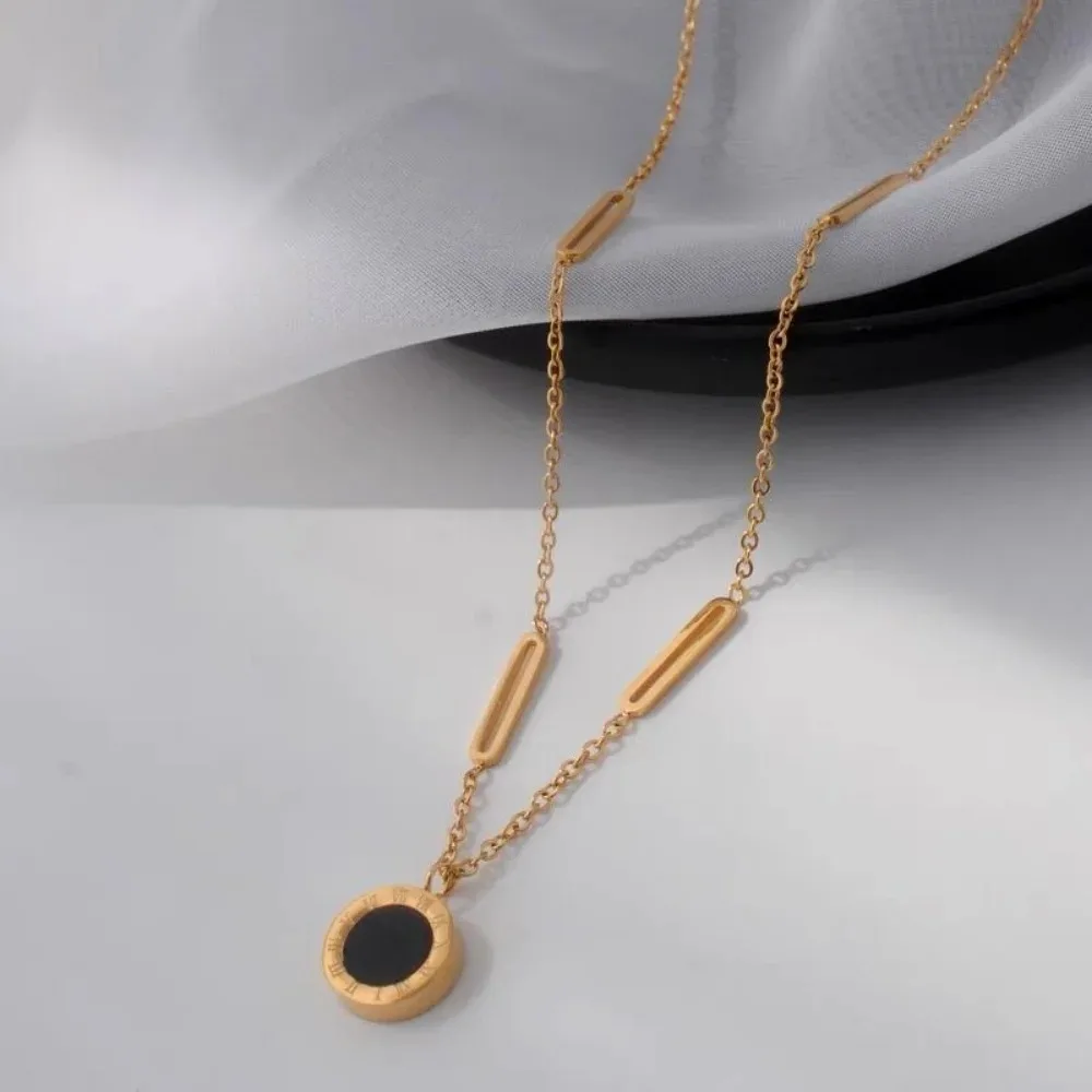 Klassische Edelstahl-Halskette Mit Römischem Digitalem Wafer-Anhänger Für Frauen, Charm-Geometrie, Runde Muschel-Chokerketten, Schmuck, Geschenke Klassische Edelstahl-Halskette Mit Römischem Digitalem Wafer-Anhänger Für Frauen, Charm-Geometrie, Runde Muschel-Chokerketten, Schmuck, Geschenke - Image 5