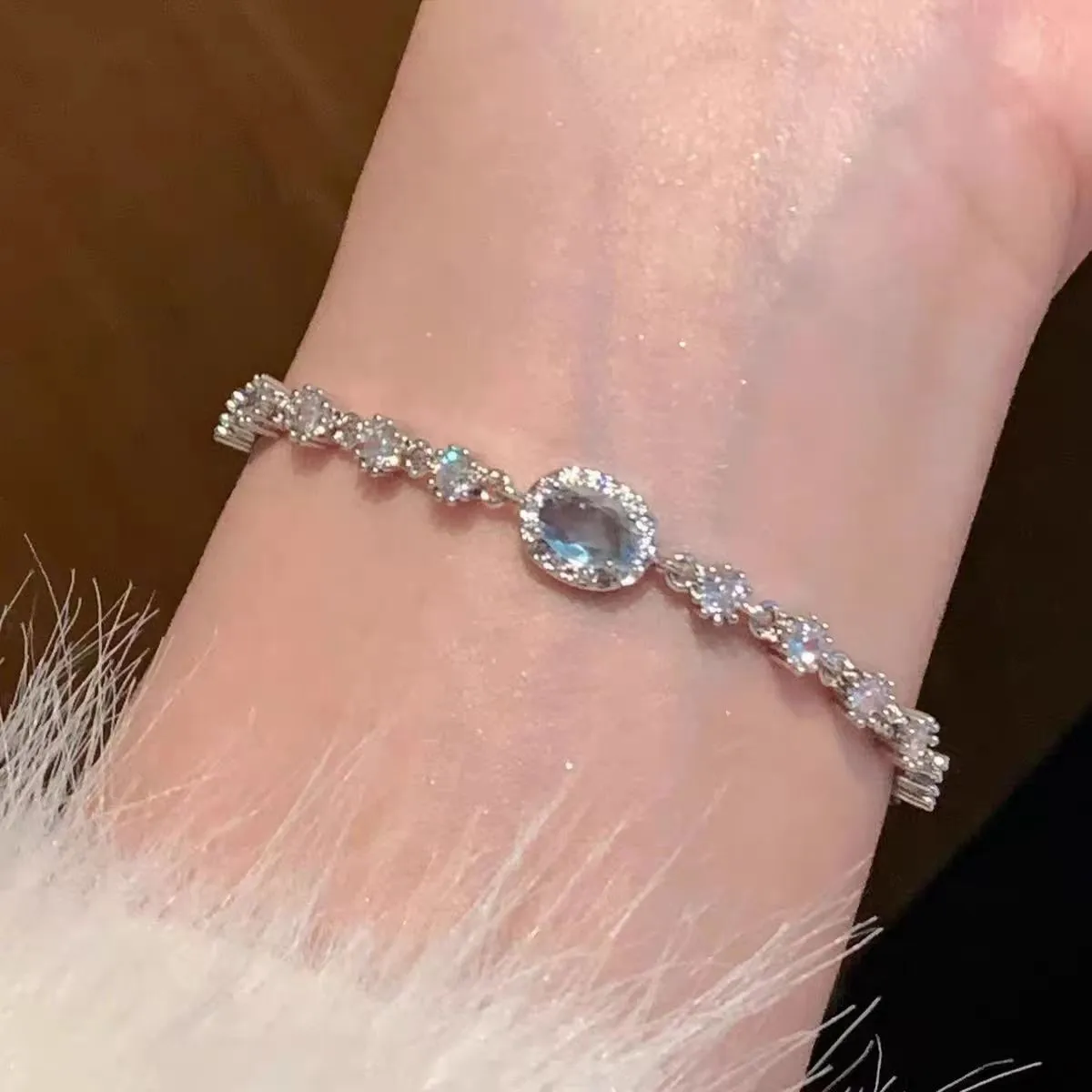 Armband Aus Zinklegierung, Funkelndes Zirkon-Blumenarmband, Handgefertigtes Armband Aus Legierung Für Den Täglichen Gebrauch, Modeaccessoire, Party Armband Aus Zinklegierung, Funkelndes Zirkon-Blumenarmband, Handgefertigtes Armband Aus Legierung Für Den Täglichen Gebrauch, Modeaccessoire, Party - Image 24