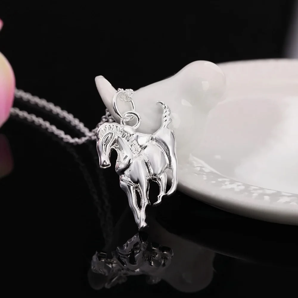 Modemarke Halskette Aus 925Er-Sterlingsilber Für Damen, Luxuriöser Hochzeitsschmuck, Elegante Pferdeanhänger-Kette Modemarke Halskette Aus 925Er-Sterlingsilber Für Damen, Luxuriöser Hochzeitsschmuck, Elegante Pferdeanhänger-Kette - Image 3