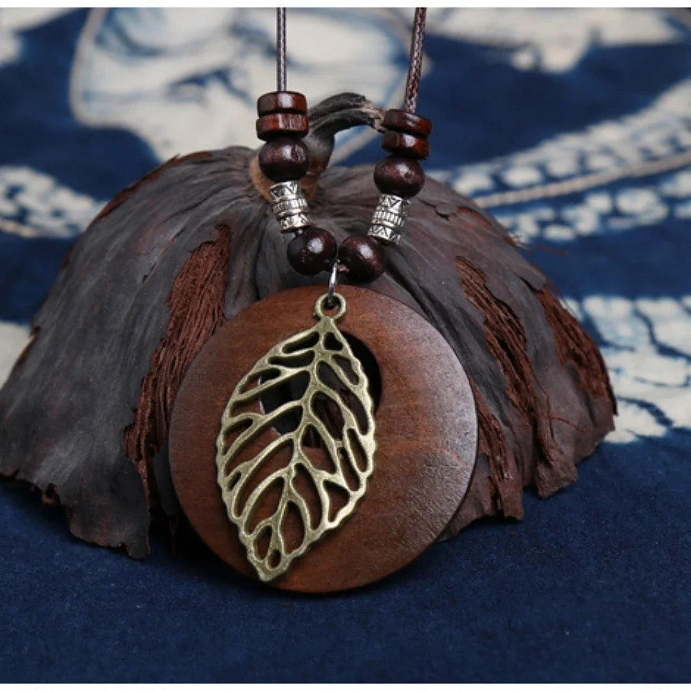 Vintage Folk Stil Holz Perlen Anhänger Halskette Für Frauen Choker Lange Wachs Gewinde Zink-Legierung Pullover Kleid Halskette Vintage Folk Stil Holz Perlen Anhänger Halskette Für Frauen Choker Lange Wachs Gewinde Zink-Legierung Pullover Kleid Halskette - Image 6