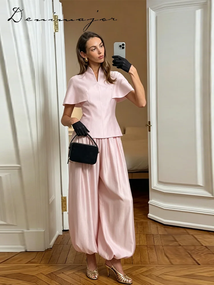 Modisches V-Ausschnitt-Oberteil Mit Laternenhose Set Für Damen – Einfarbige Kurzarm-Tops Und Lockere Weithosen – Sommer 2026 Freizeit-Outfit Für Damen Modisches V-Ausschnitt-Oberteil Mit Laternenhose Set Für Damen – Einfarbige Kurzarm-Tops Und Lockere Weithosen – Sommer 2026 Freizeit-Outfit Für Damen
