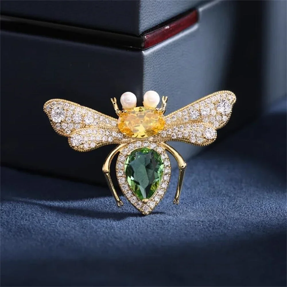 Hochwertige Grüne Kristall-Bienenbroschen Luxuriöse Strass-Insekten-Anstecknadeln Für Kragen Hut Schal Deko Modeschmuck Geschenke Hochwertige Grüne Kristall-Bienenbroschen Luxuriöse Strass-Insekten-Anstecknadeln Für Kragen Hut Schal Deko Modeschmuck Geschenke - Image 12