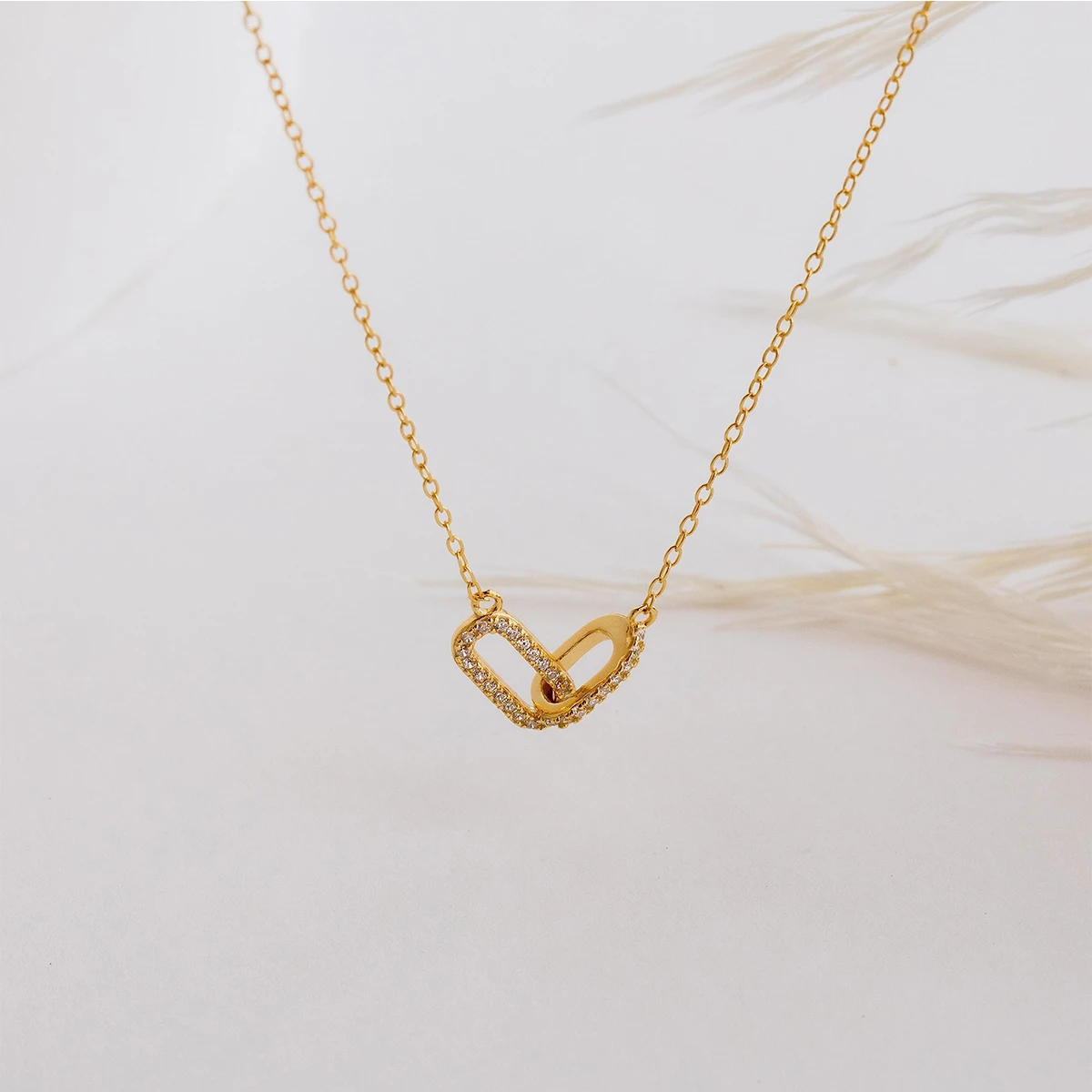 Gold Farbe Glänzenden Strass Doppel Kreis Anhänger Halskette Für Frauen Mädchen Schlüsselbein Halsband Mode Schmuck Geschenk Party Femme Gold Farbe Glänzenden Strass Doppel Kreis Anhänger Halskette Für Frauen Mädchen Schlüsselbein Halsband Mode Schmuck Geschenk Party Femme - Image 5
