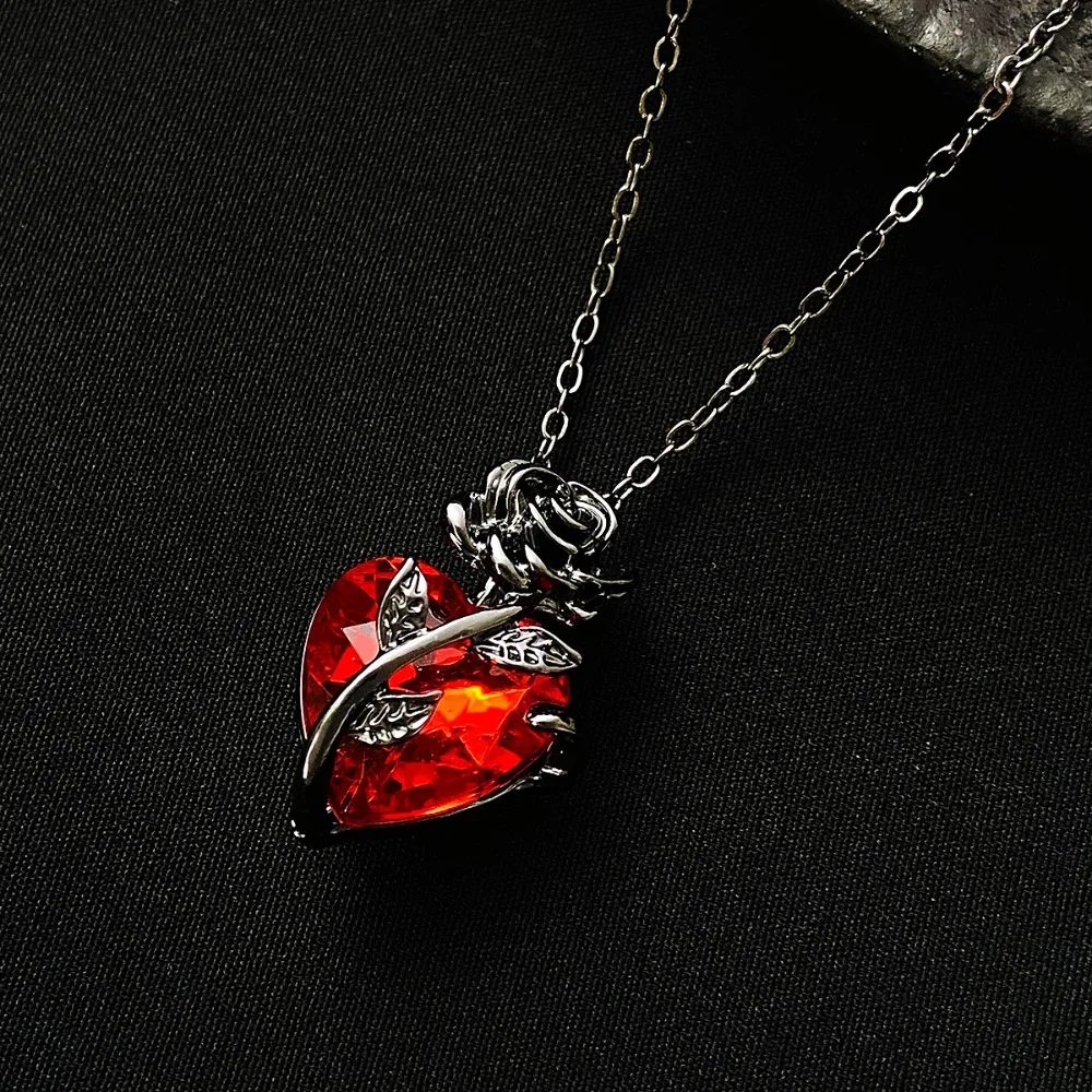 Gothic Rose Red Love Necklace Women'S Y2K Grunge Jewelry Dainty Silver Color Tonebloody Human Heart Pendant Personalized Gifts Gothic Rose Red Love Necklace Women'S Y2K Grunge Jewelry Dainty Silver Color Tonebloody Human Heart Pendant Personalized Gifts - Image 4